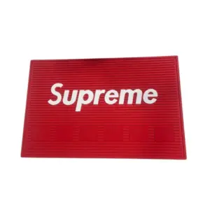 Tapete de Bancada Supreme Vermelho 6 Imãs Magnético Antiderrapante Barbeiro